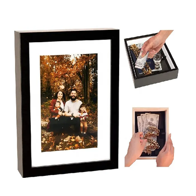 Tablou cu compartiment secret